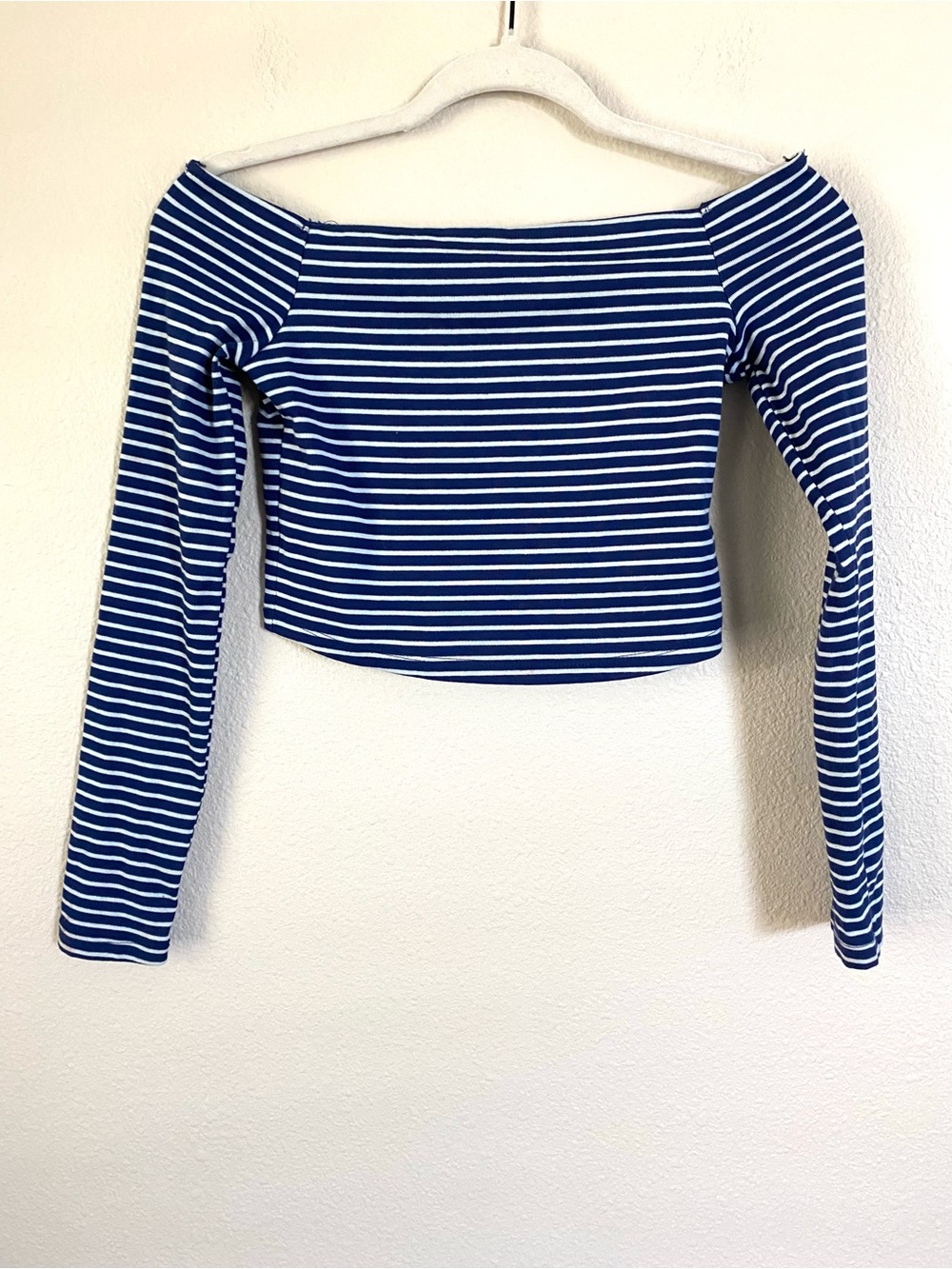Forever 21 Blue & White Striped Off-Shoulder Long Sleeve Crop Top
